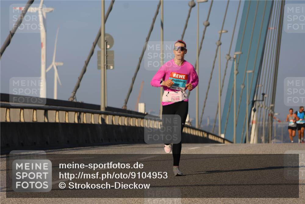 03.10.2025 - Köhlbrandbrückenlauf Strokosch-Dieckow http://msf.ph/oto/9104953 03.10.2025 09:31:47 Position 2 3208 meine-sportfotos.de