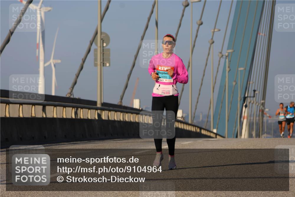 03.10.2025 - Köhlbrandbrückenlauf Strokosch-Dieckow http://msf.ph/oto/9104964 03.10.2025 09:31:47 Position 2 3203 meine-sportfotos.de