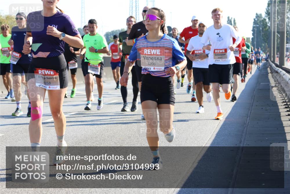 03.10.2025 - Köhlbrandbrückenlauf Strokosch-Dieckow http://msf.ph/oto/9104993 03.10.2025 12:14:10 Position 3 635, 4258, 6250, 4206, 4491 meine-sportfotos.de