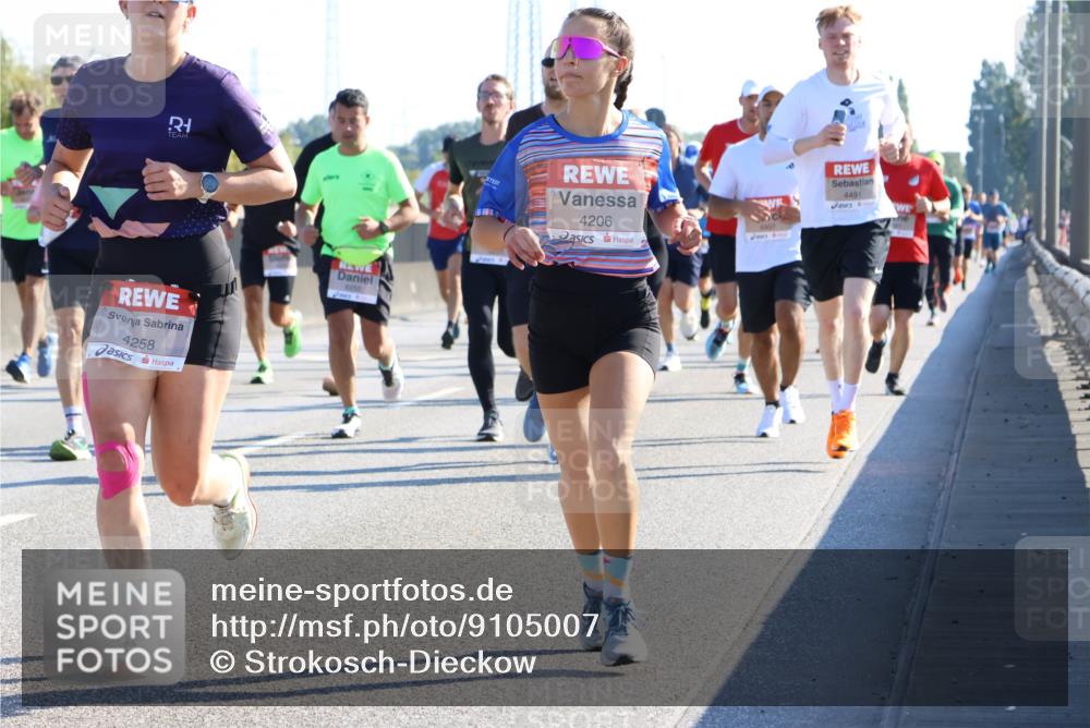 03.10.2025 - Köhlbrandbrückenlauf Strokosch-Dieckow http://msf.ph/oto/9105007 03.10.2025 12:14:11 Position 3 4258, 4206, 4491, 6 meine-sportfotos.de