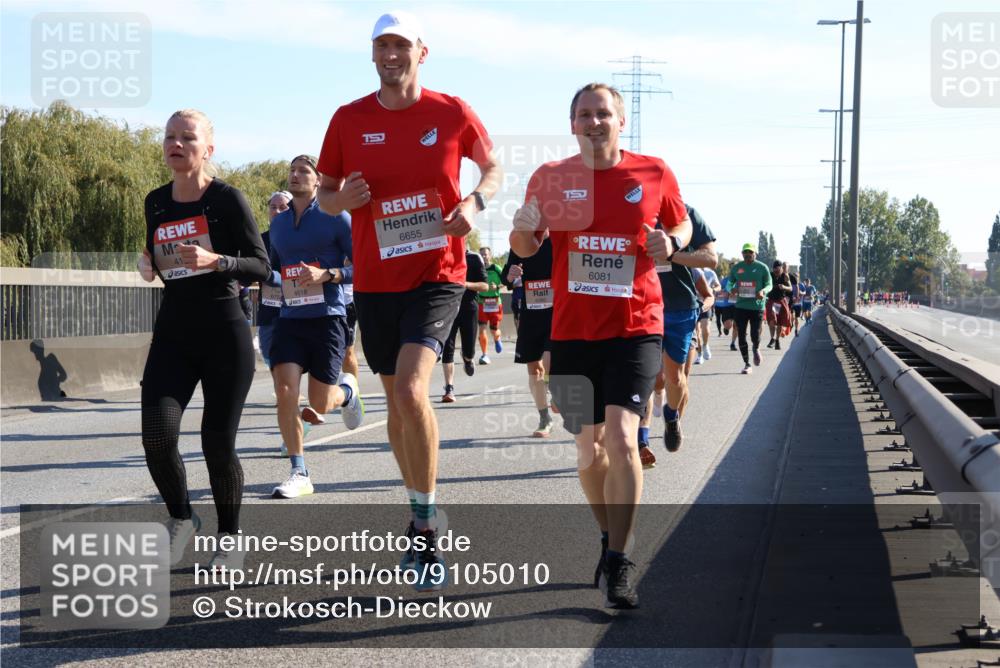03.10.2025 - Köhlbrandbrückenlauf Strokosch-Dieckow http://msf.ph/oto/9105010 03.10.2025 12:14:17 Position 3 675, 4518, 6655, 6081 meine-sportfotos.de