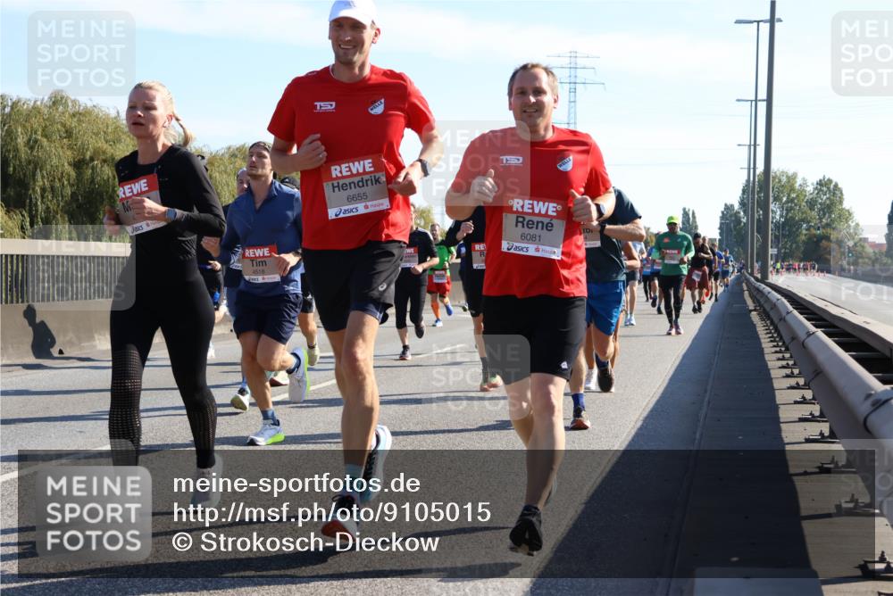 03.10.2025 - Köhlbrandbrückenlauf Strokosch-Dieckow http://msf.ph/oto/9105015 03.10.2025 12:14:17 Position 3 4518, 6655, 6081 meine-sportfotos.de