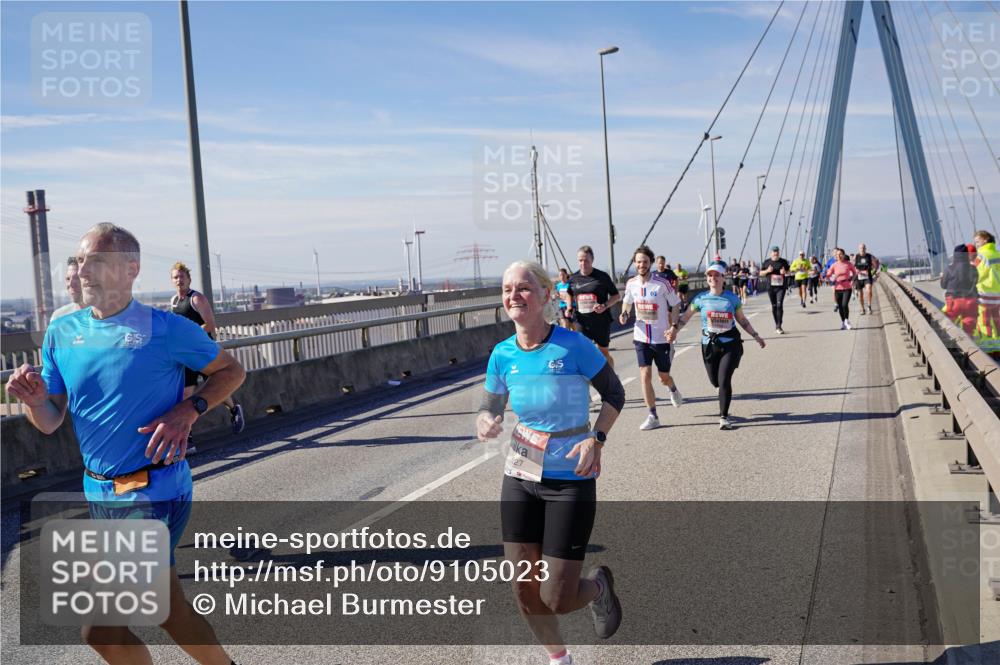 03.10.2025 - Köhlbrandbrückenlauf Michael Burmester http://msf.ph/oto/9105023 03.10.2025 12:48:57 Position 2 27 meine-sportfotos.de