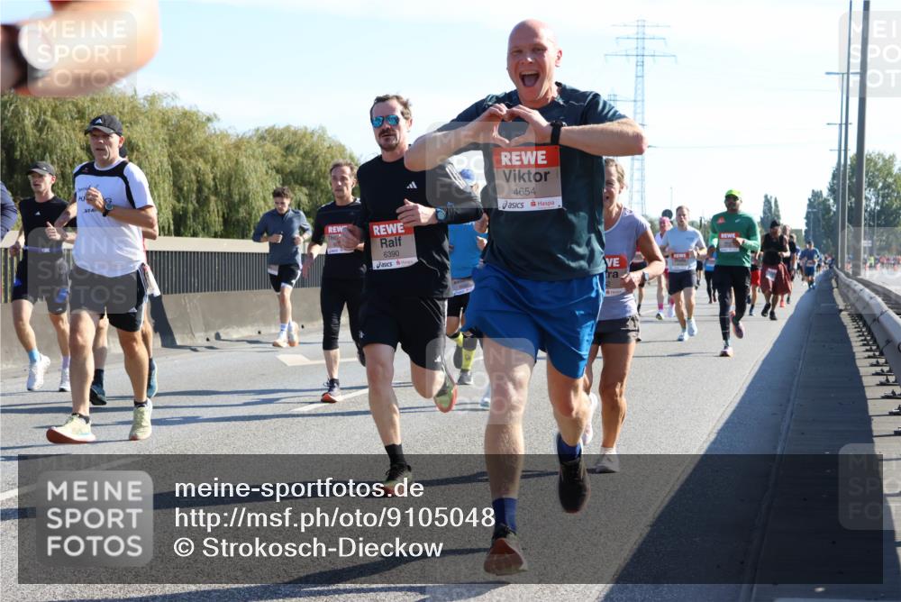 03.10.2025 - Köhlbrandbrückenlauf Strokosch-Dieckow http://msf.ph/oto/9105048 03.10.2025 12:14:18 Position 3 6390, 4654 meine-sportfotos.de