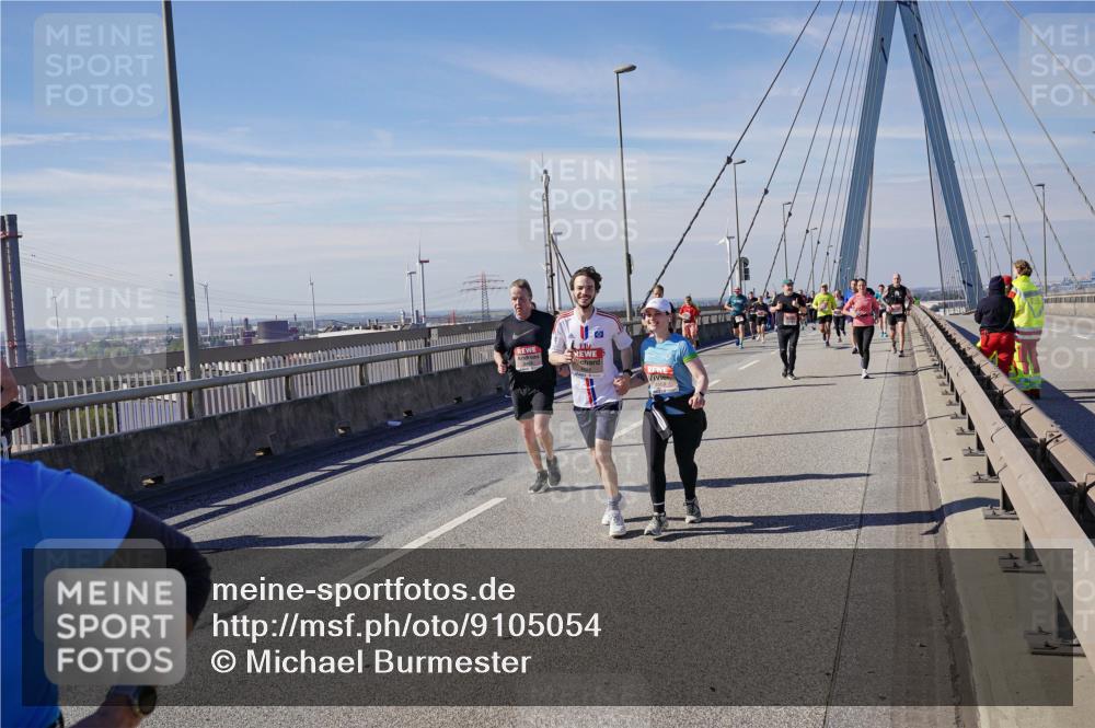03.10.2025 - Köhlbrandbrückenlauf Michael Burmester http://msf.ph/oto/9105054 03.10.2025 12:48:58 Position 2  meine-sportfotos.de