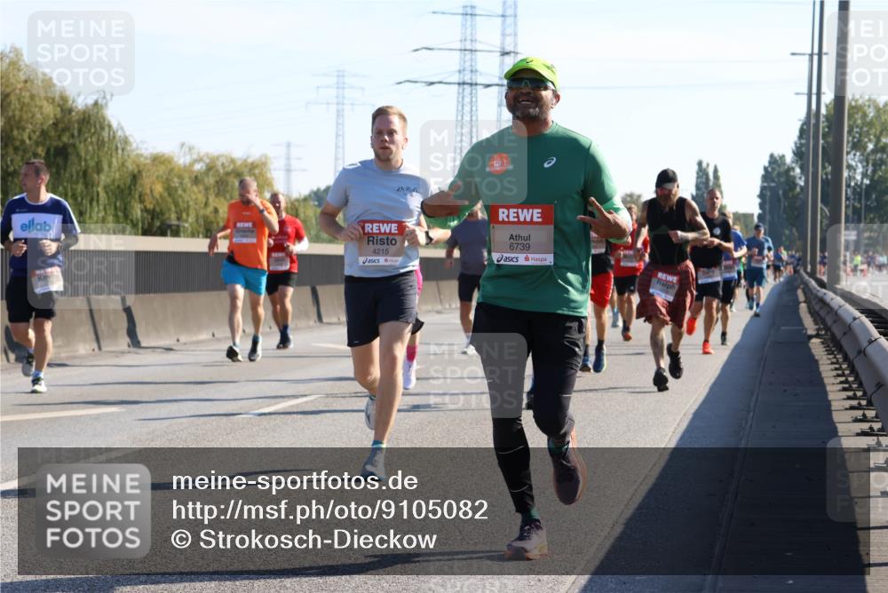 03.10.2025 - Köhlbrandbrückenlauf Strokosch-Dieckow http://msf.ph/oto/9105082 03.10.2025 12:14:21 Position 3 4215, 6739 meine-sportfotos.de