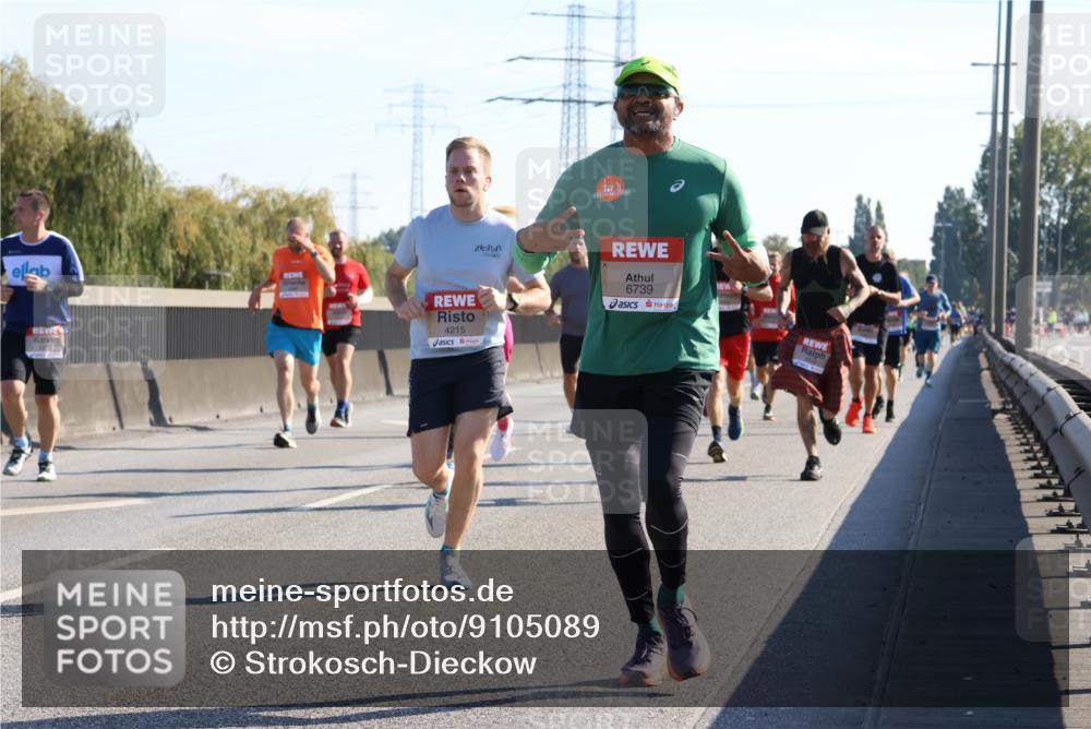 03.10.2025 - Köhlbrandbrückenlauf Strokosch-Dieckow http://msf.ph/oto/9105089 03.10.2025 12:14:21 Position 3 6739, 4215 meine-sportfotos.de