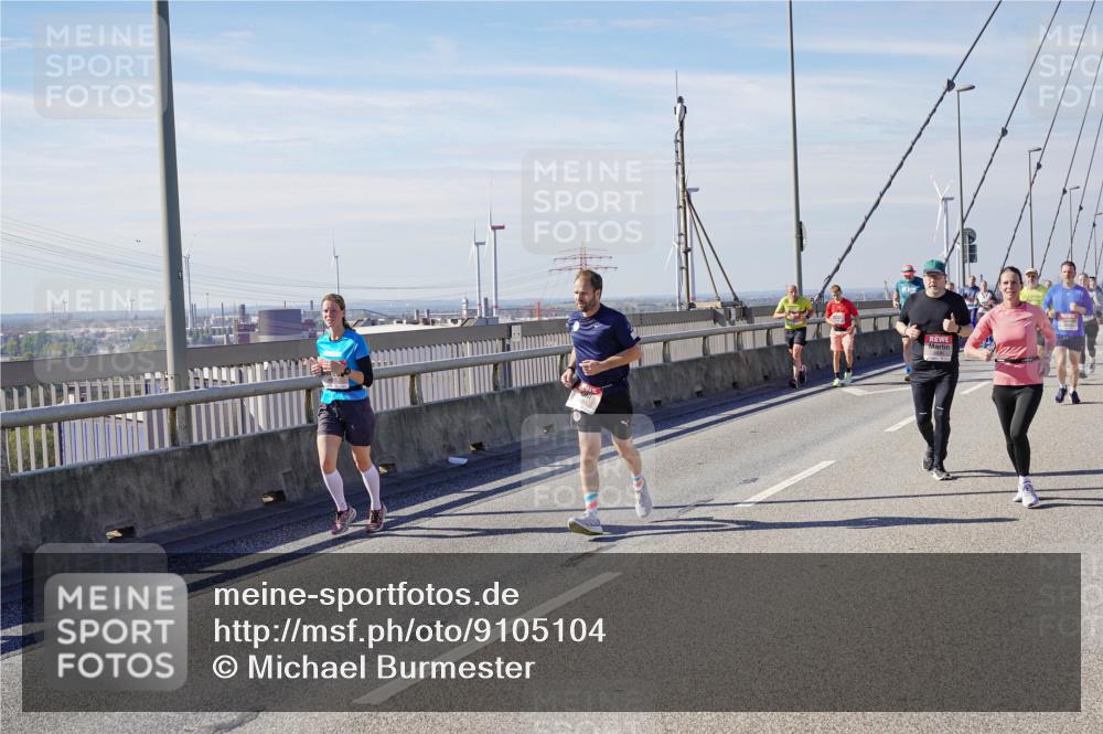 03.10.2025 - Köhlbrandbrückenlauf Michael Burmester http://msf.ph/oto/9105104 03.10.2025 12:49:01 Position 2  meine-sportfotos.de