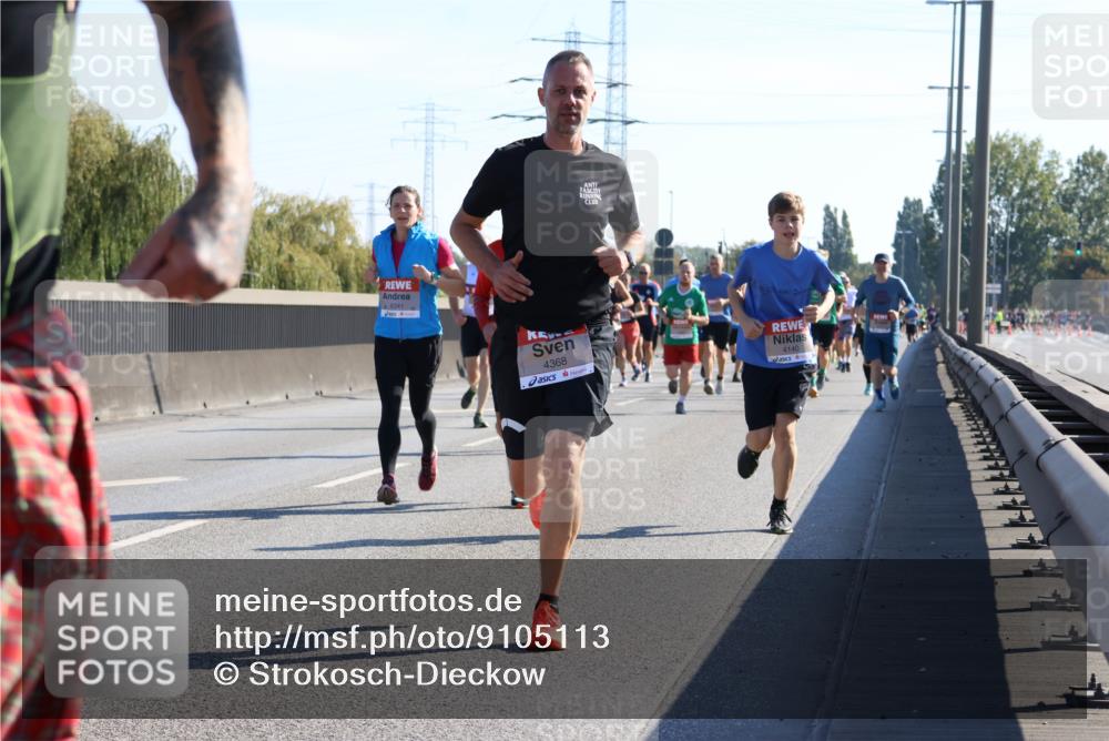 03.10.2025 - Köhlbrandbrückenlauf Strokosch-Dieckow http://msf.ph/oto/9105113 03.10.2025 12:14:27 Position 3 6341, 4368, 4140 meine-sportfotos.de