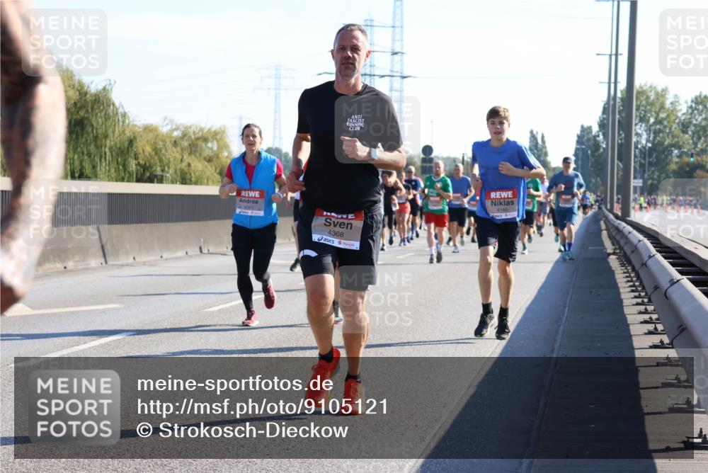 03.10.2025 - Köhlbrandbrückenlauf Strokosch-Dieckow http://msf.ph/oto/9105121 03.10.2025 12:14:27 Position 3 6341, 4368, 4140 meine-sportfotos.de