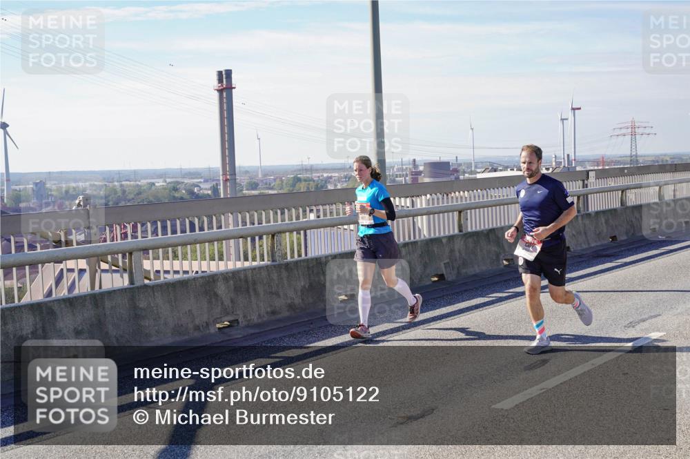 03.10.2025 - Köhlbrandbrückenlauf Michael Burmester http://msf.ph/oto/9105122 03.10.2025 12:49:02 Position 2  meine-sportfotos.de