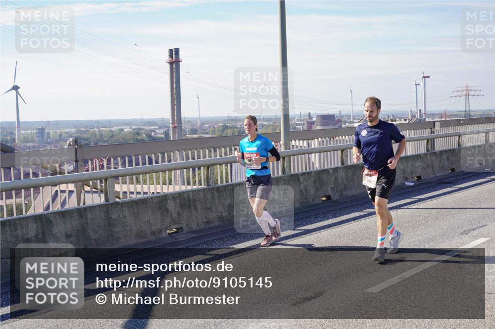03.10.2025 - Köhlbrandbrückenlauf Michael Burmester http://msf.ph/oto/9105145 03.10.2025 12:49:02 Position 2 497 meine-sportfotos.de