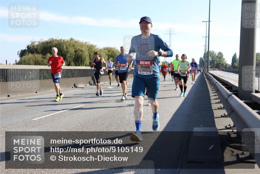 03.10.2025 - Köhlbrandbrückenlauf Strokosch-Dieckow http://msf.ph/oto/9105149 03.10.2025 12:14:36 Position 3 4271 meine-sportfotos.de