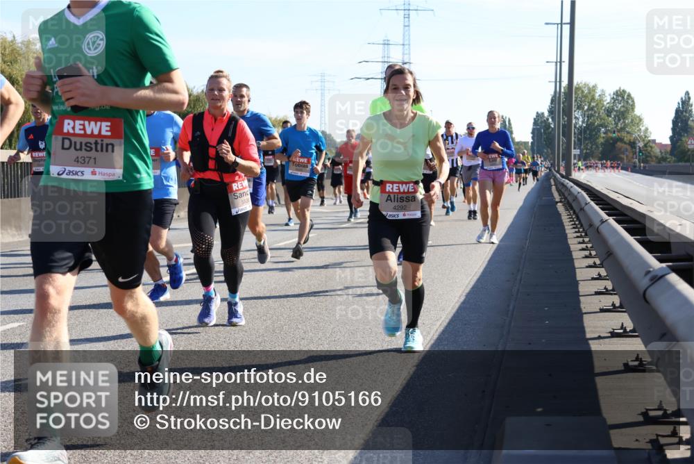 03.10.2025 - Köhlbrandbrückenlauf Strokosch-Dieckow http://msf.ph/oto/9105166 03.10.2025 12:14:37 Position 3 4371, 4292 meine-sportfotos.de