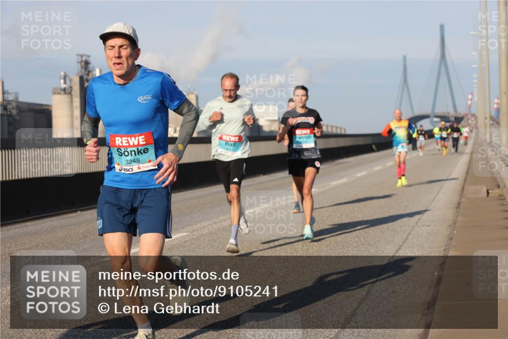 03.10.2025 - Köhlbrandbrückenlauf Lena Gebhardt http://msf.ph/oto/9105241 03.10.2025 09:38:55 Position 2 3248 meine-sportfotos.de