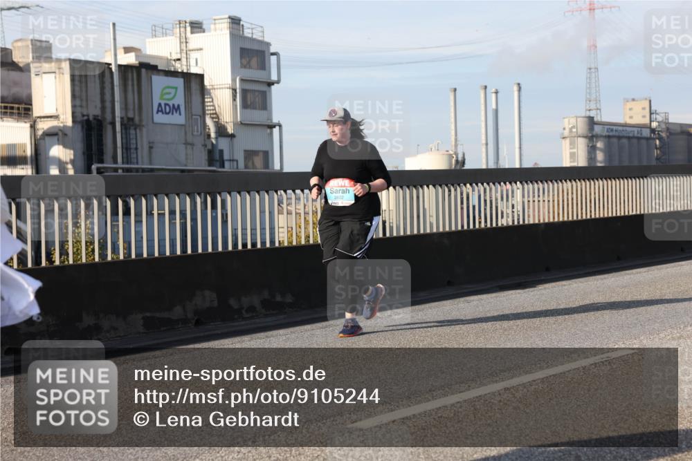 03.10.2025 - Köhlbrandbrückenlauf Lena Gebhardt http://msf.ph/oto/9105244 03.10.2025 10:12:46 Position 2 2602 meine-sportfotos.de