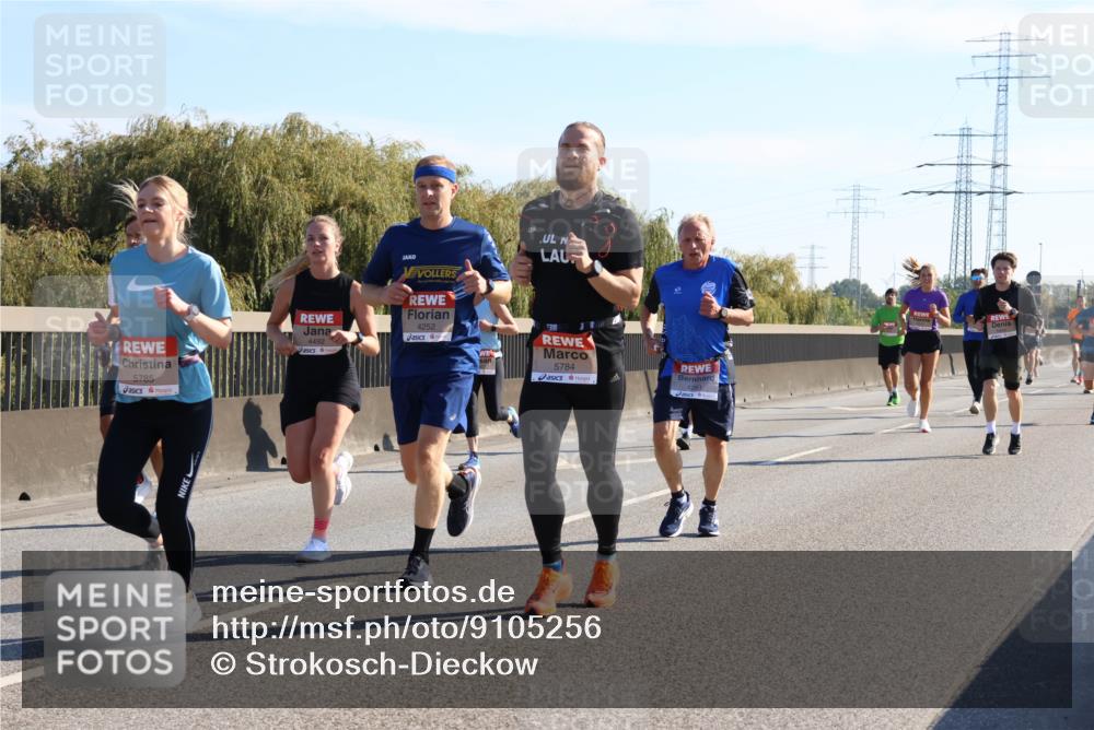 03.10.2025 - Köhlbrandbrückenlauf Strokosch-Dieckow http://msf.ph/oto/9105256 03.10.2025 12:14:47 Position 3 5785, 4252, 4492, 138, 5784 meine-sportfotos.de