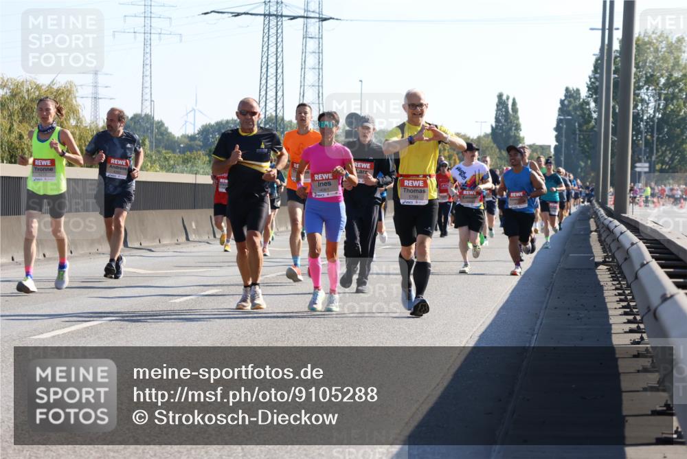 03.10.2025 - Köhlbrandbrückenlauf Strokosch-Dieckow http://msf.ph/oto/9105288 03.10.2025 12:14:53 Position 3 4061, 1316, 5799 meine-sportfotos.de