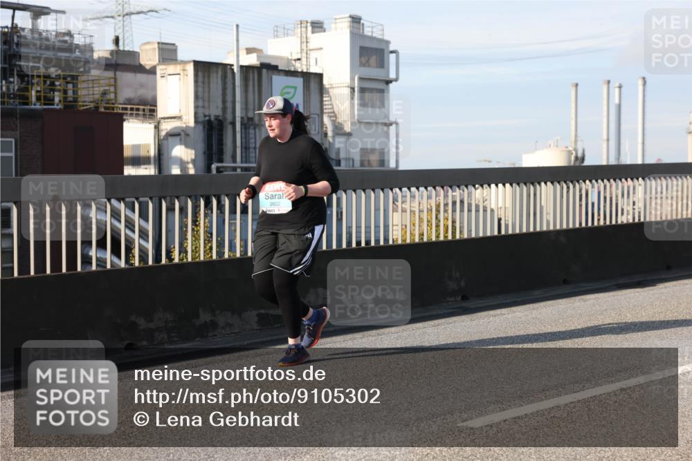 03.10.2025 - Köhlbrandbrückenlauf Lena Gebhardt http://msf.ph/oto/9105302 03.10.2025 10:12:47 Position 2 2602 meine-sportfotos.de