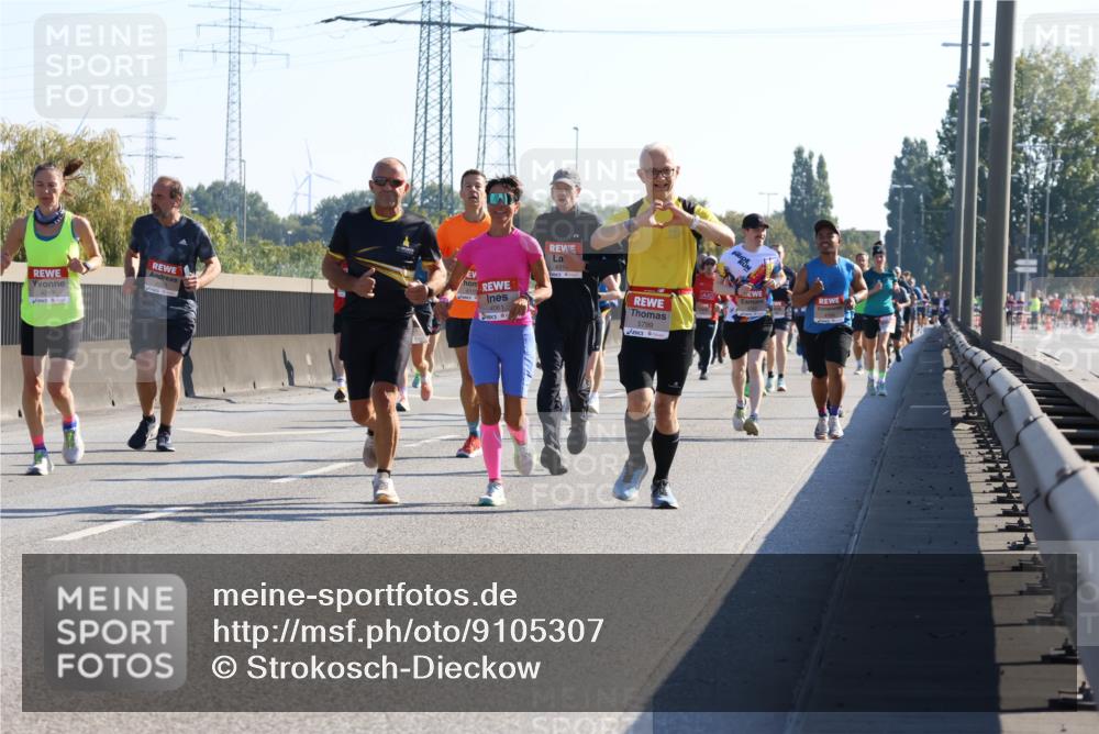 03.10.2025 - Köhlbrandbrückenlauf Strokosch-Dieckow http://msf.ph/oto/9105307 03.10.2025 12:14:53 Position 3 4219, 4061, 5799 meine-sportfotos.de
