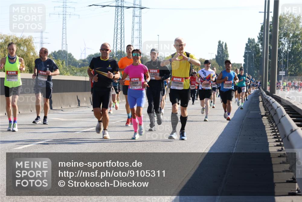 03.10.2025 - Köhlbrandbrückenlauf Strokosch-Dieckow http://msf.ph/oto/9105311 03.10.2025 12:14:53 Position 3 4219, 4061, 431, 5799 meine-sportfotos.de