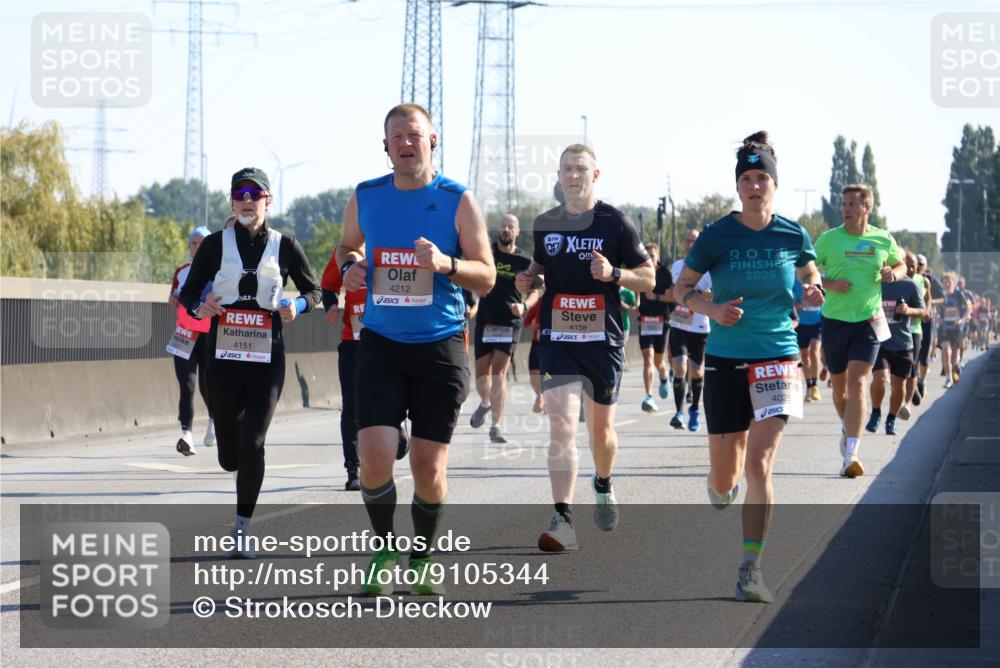 03.10.2025 - Köhlbrandbrückenlauf Strokosch-Dieckow http://msf.ph/oto/9105344 03.10.2025 12:15:03 Position 3 4151, 4212, 4158, 2025, 4025 meine-sportfotos.de