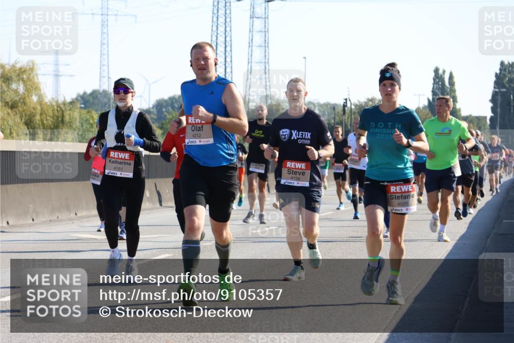 03.10.2025 - Köhlbrandbrückenlauf Strokosch-Dieckow http://msf.ph/oto/9105357 03.10.2025 12:15:03 Position 3 4151, 4212, 057, 4158, 2025, 50, 4025 meine-sportfotos.de