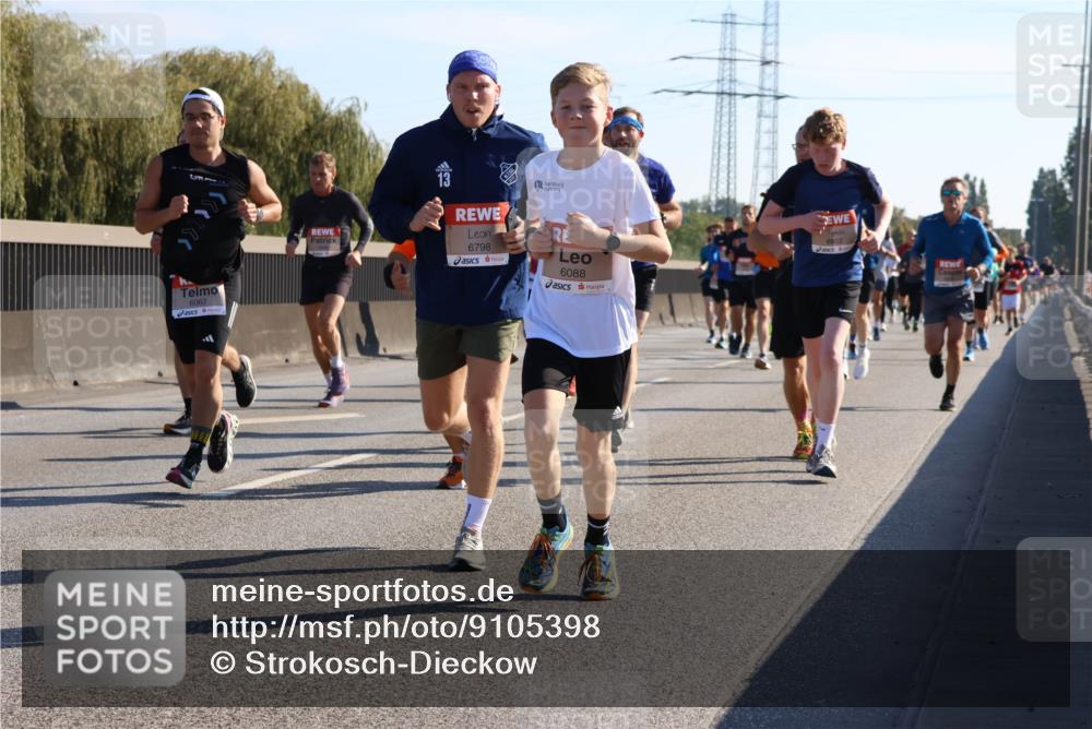 03.10.2025 - Köhlbrandbrückenlauf Strokosch-Dieckow http://msf.ph/oto/9105398 03.10.2025 12:15:24 Position 3 6062, 13, 6798, 6088 meine-sportfotos.de