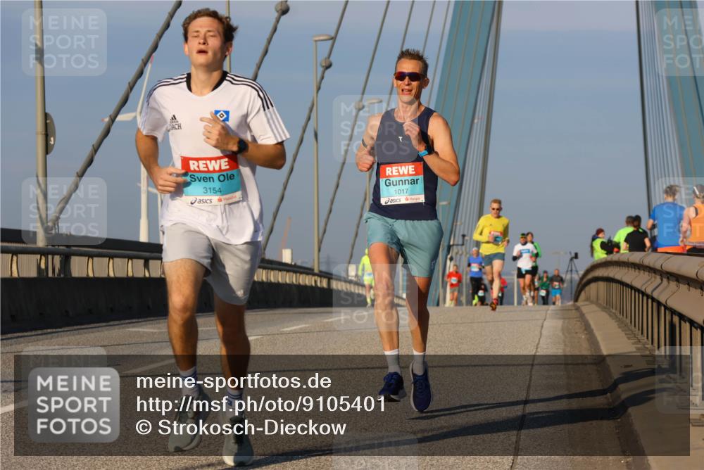 03.10.2025 - Köhlbrandbrückenlauf Strokosch-Dieckow http://msf.ph/oto/9105401 03.10.2025 09:33:03 Position 2 3154, 1017 meine-sportfotos.de