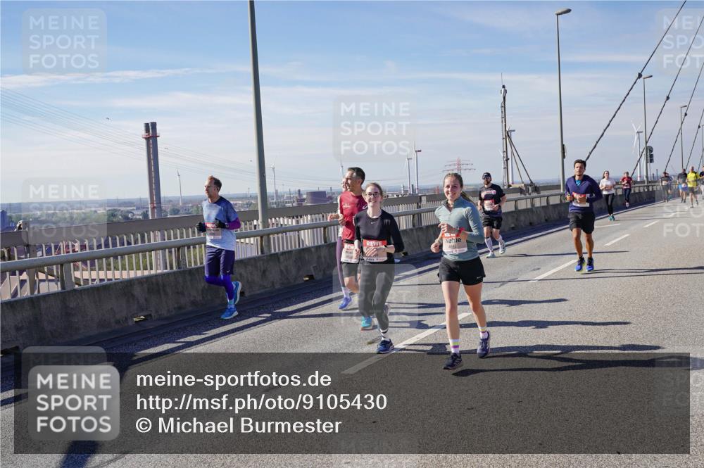 03.10.2025 - Köhlbrandbrückenlauf Michael Burmester http://msf.ph/oto/9105430 03.10.2025 12:49:13 Position 2  meine-sportfotos.de