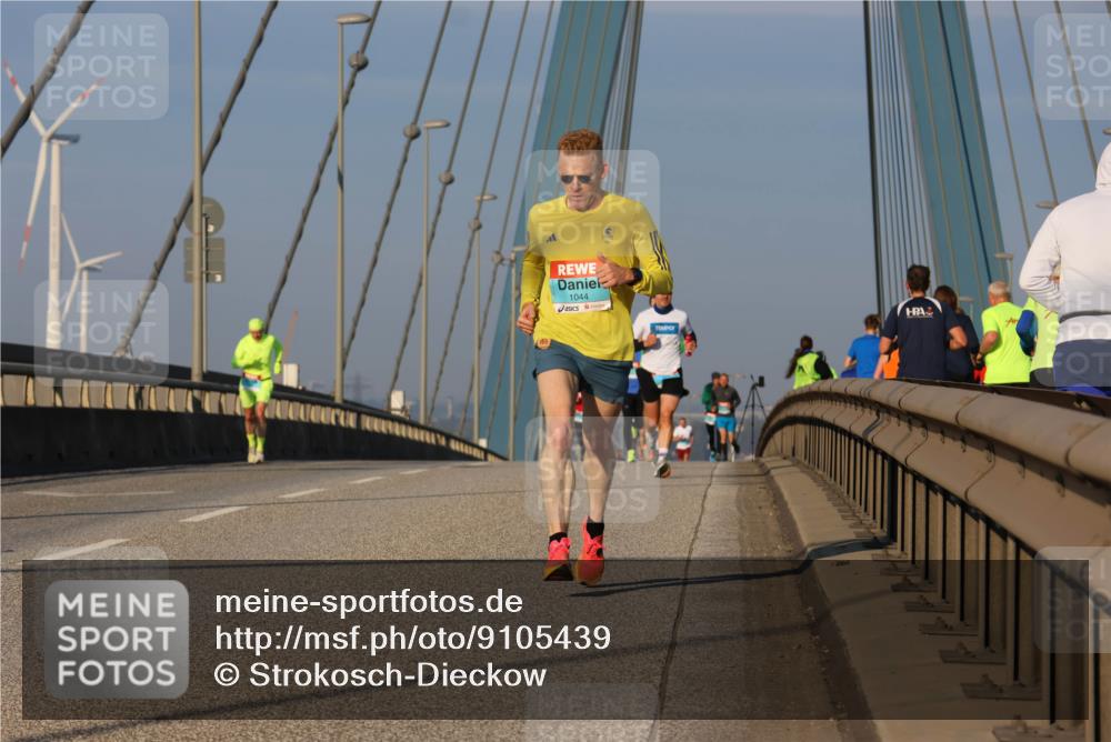 03.10.2025 - Köhlbrandbrückenlauf Strokosch-Dieckow http://msf.ph/oto/9105439 03.10.2025 09:33:11 Position 2 1044 meine-sportfotos.de