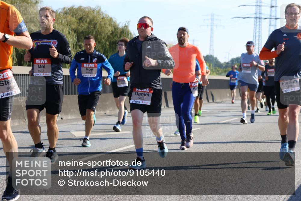 03.10.2025 - Köhlbrandbrückenlauf Strokosch-Dieckow http://msf.ph/oto/9105440 03.10.2025 12:15:31 Position 3 6038, 6018, 6470, 6032, 5671 meine-sportfotos.de