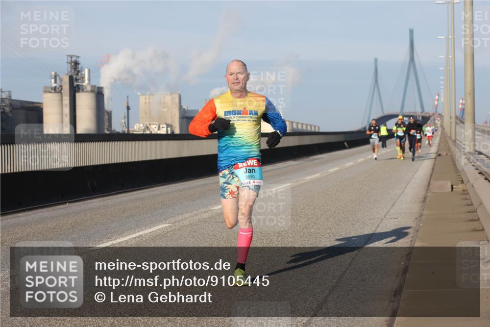 03.10.2025 - Köhlbrandbrückenlauf Lena Gebhardt http://msf.ph/oto/9105445 03.10.2025 09:38:59 Position 2 2, 112, 26, 3610 meine-sportfotos.de