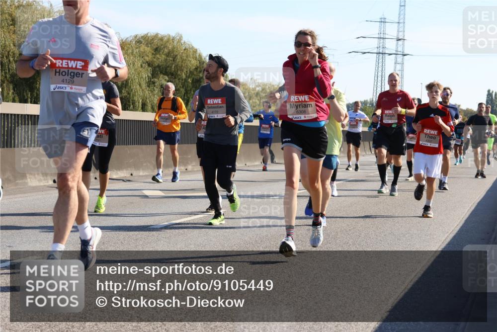 03.10.2025 - Köhlbrandbrückenlauf Strokosch-Dieckow http://msf.ph/oto/9105449 03.10.2025 12:15:36 Position 3 4129, 4172, 6308, 4159, 4337 meine-sportfotos.de