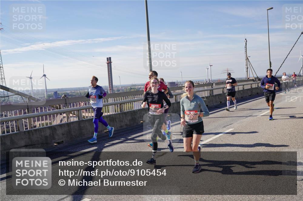 03.10.2025 - Köhlbrandbrückenlauf Michael Burmester http://msf.ph/oto/9105454 03.10.2025 12:49:14 Position 2  meine-sportfotos.de