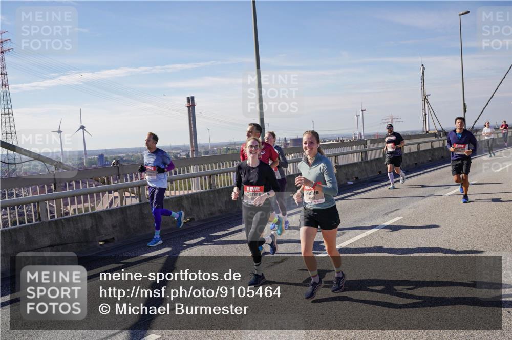 03.10.2025 - Köhlbrandbrückenlauf Michael Burmester http://msf.ph/oto/9105464 03.10.2025 12:49:14 Position 2 4642 meine-sportfotos.de