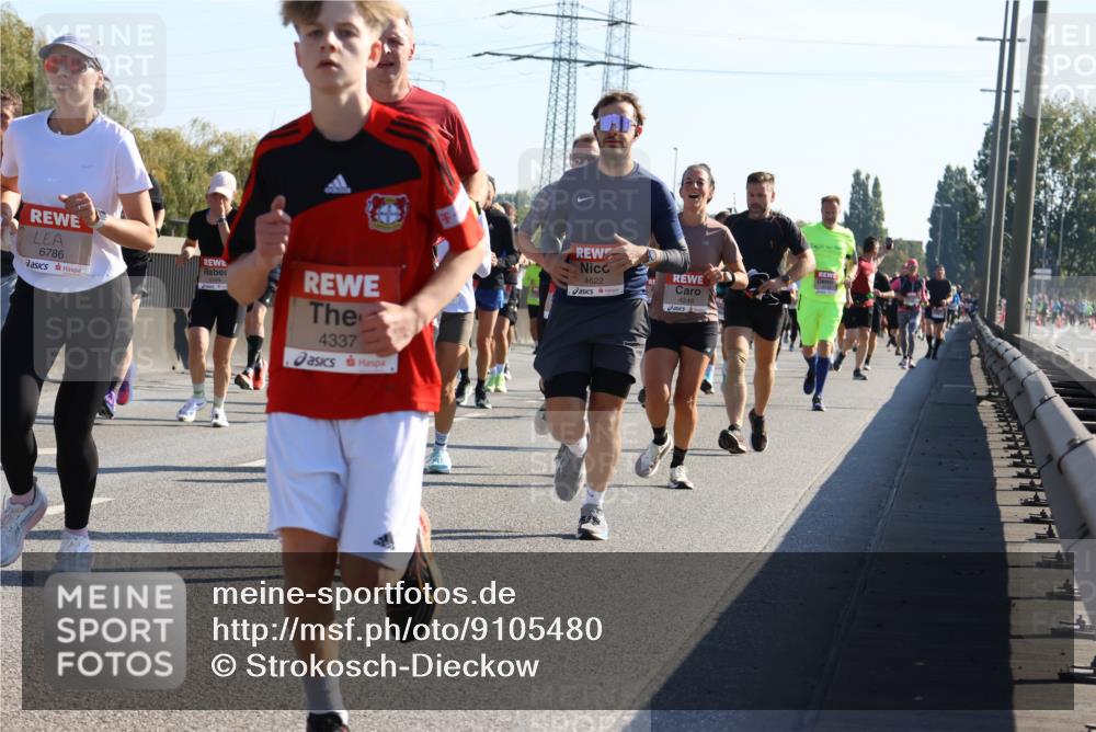 03.10.2025 - Köhlbrandbrückenlauf Strokosch-Dieckow http://msf.ph/oto/9105480 03.10.2025 12:15:39 Position 3 6786, 4337, 4622, 4246 meine-sportfotos.de