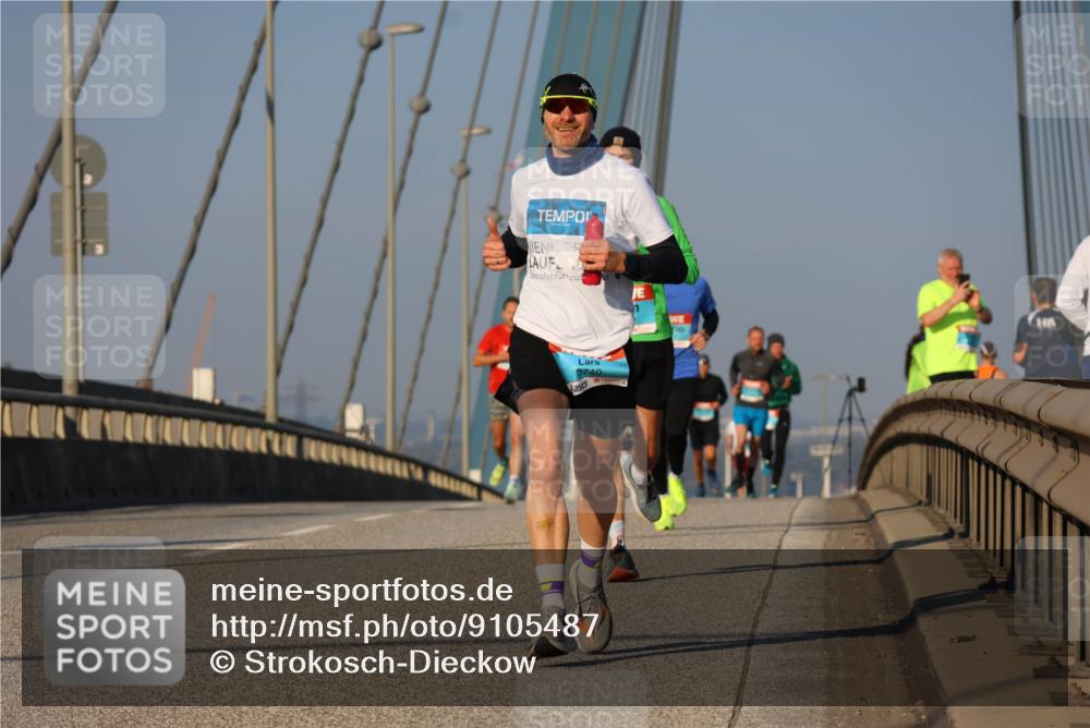 03.10.2025 - Köhlbrandbrückenlauf Strokosch-Dieckow http://msf.ph/oto/9105487 03.10.2025 09:33:17 Position 2 3740 meine-sportfotos.de