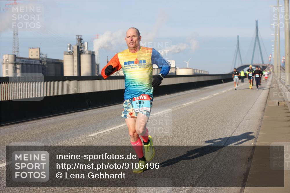 03.10.2025 - Köhlbrandbrückenlauf Lena Gebhardt http://msf.ph/oto/9105496 03.10.2025 09:39:00 Position 2 2, 112, 26, 2, 3610 meine-sportfotos.de