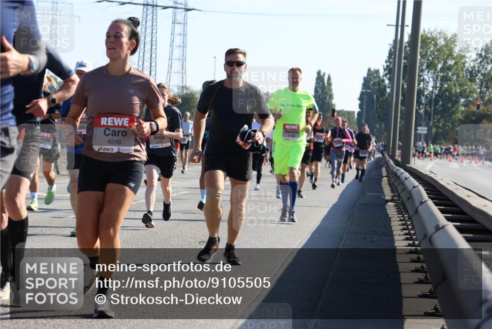 03.10.2025 - Köhlbrandbrückenlauf Strokosch-Dieckow http://msf.ph/oto/9105505 03.10.2025 12:15:41 Position 3 4380, 4246, 4278, 61, 4138 meine-sportfotos.de