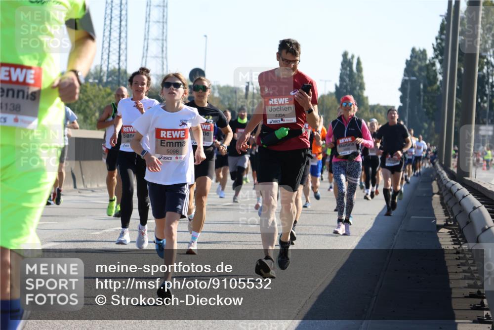 03.10.2025 - Köhlbrandbrückenlauf Strokosch-Dieckow http://msf.ph/oto/9105532 03.10.2025 12:15:46 Position 3 138, 442, 5098, 4334 meine-sportfotos.de