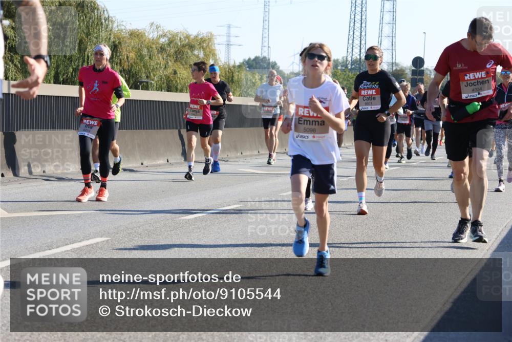 03.10.2025 - Köhlbrandbrückenlauf Strokosch-Dieckow http://msf.ph/oto/9105544 03.10.2025 12:15:48 Position 3 6214, 5098, 6601, 4334 meine-sportfotos.de