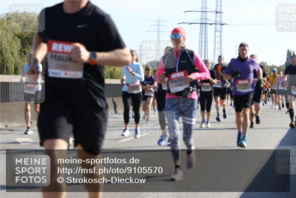 03.10.2025 - Köhlbrandbrückenlauf Strokosch-Dieckow http://msf.ph/oto/9105570 03.10.2025 12:15:53 Position 3 5747 meine-sportfotos.de