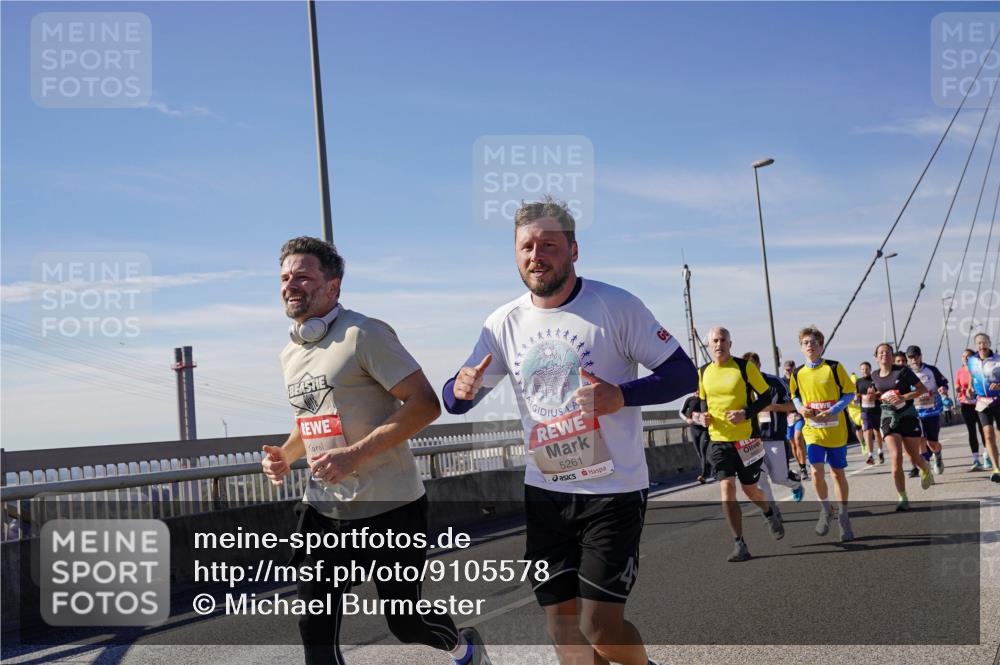 03.10.2025 - Köhlbrandbrückenlauf Michael Burmester http://msf.ph/oto/9105578 03.10.2025 12:49:23 Position 2 5261 meine-sportfotos.de
