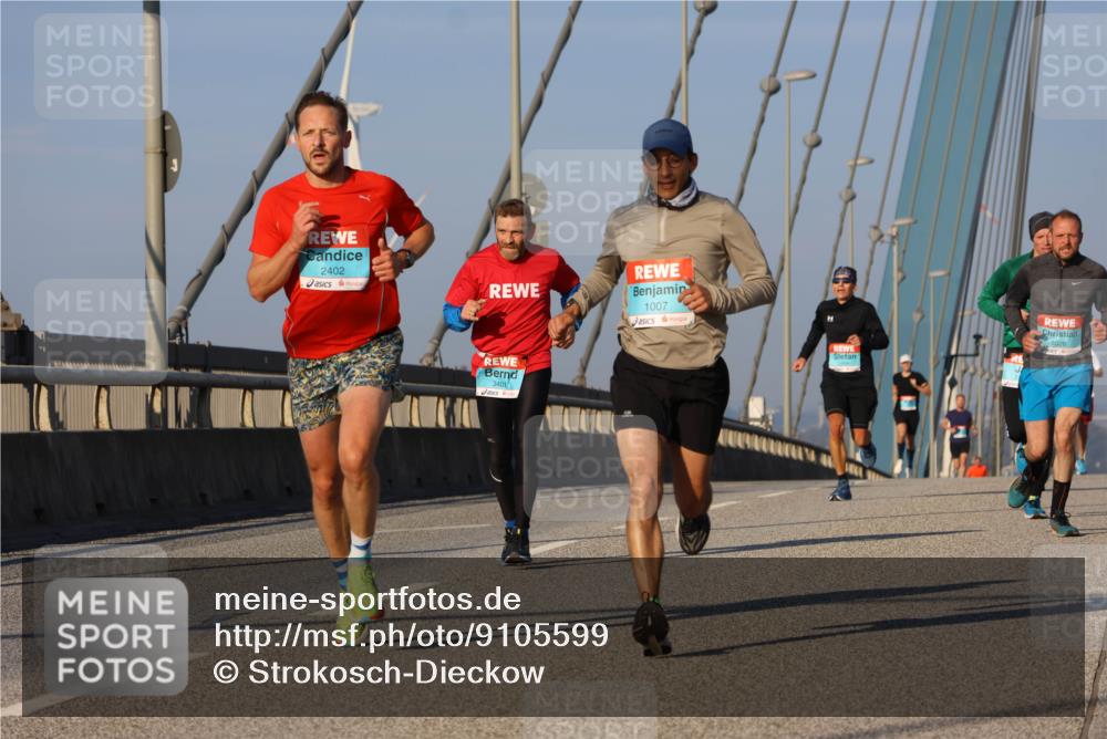 03.10.2025 - Köhlbrandbrückenlauf Strokosch-Dieckow http://msf.ph/oto/9105599 03.10.2025 09:33:27 Position 2 2402, 3401, 1007, 1026 meine-sportfotos.de
