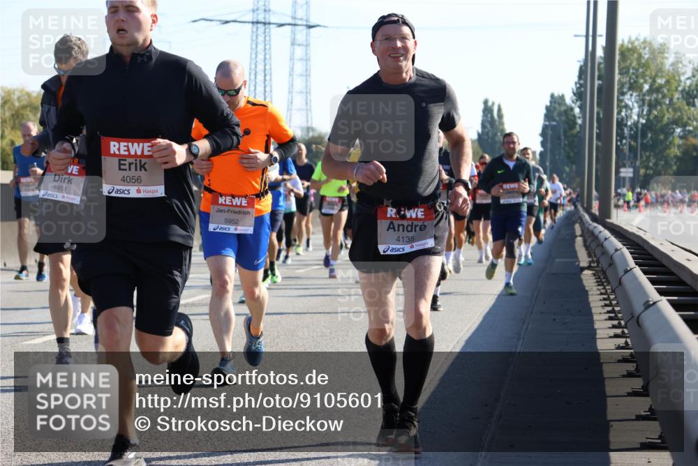 03.10.2025 - Köhlbrandbrückenlauf Strokosch-Dieckow http://msf.ph/oto/9105601 03.10.2025 12:15:58 Position 3 5951, 4056, 5952, 4135 meine-sportfotos.de