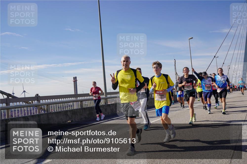 03.10.2025 - Köhlbrandbrückenlauf Michael Burmester http://msf.ph/oto/9105613 03.10.2025 12:49:25 Position 2 5801, 5800 meine-sportfotos.de