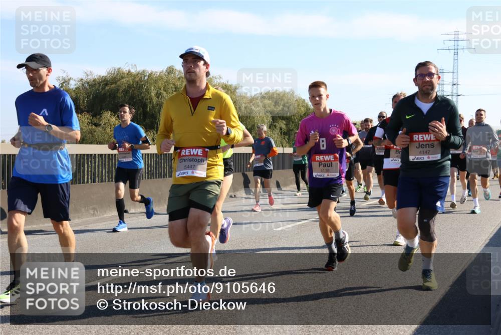 03.10.2025 - Köhlbrandbrückenlauf Strokosch-Dieckow http://msf.ph/oto/9105646 03.10.2025 12:16:05 Position 3 5447, 4118, 45, 4147 meine-sportfotos.de