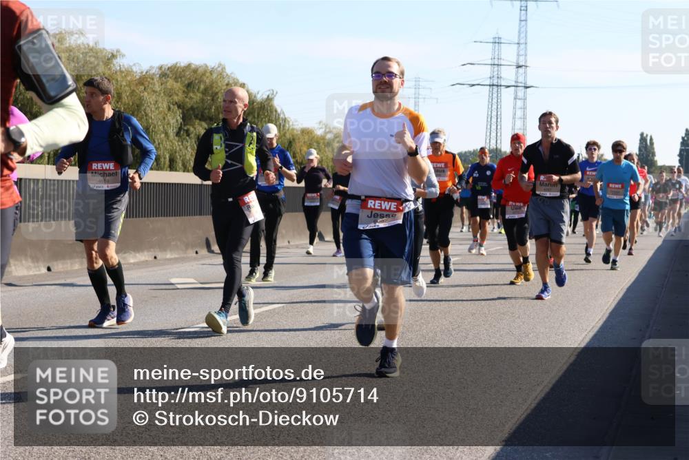 03.10.2025 - Köhlbrandbrückenlauf Strokosch-Dieckow http://msf.ph/oto/9105714 03.10.2025 12:16:11 Position 3 4659, 6097 meine-sportfotos.de