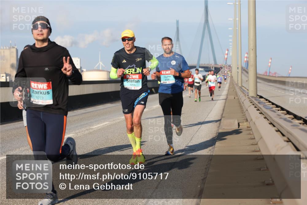 03.10.2025 - Köhlbrandbrückenlauf Lena Gebhardt http://msf.ph/oto/9105717 03.10.2025 09:39:08 Position 2 1019, 5, 1055, 3756 meine-sportfotos.de